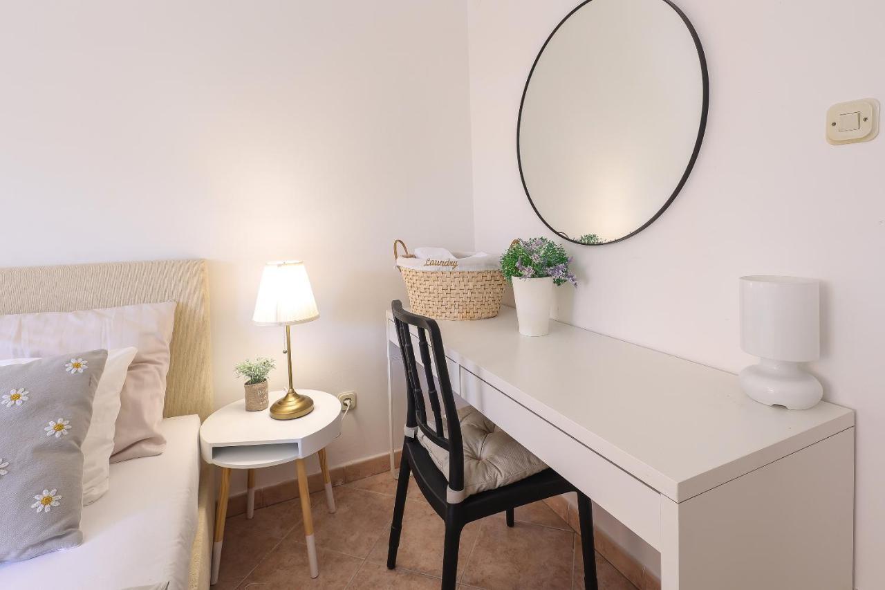 Moro Malinska Apartment Стая снимка