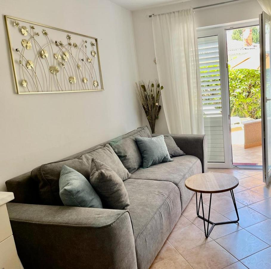 Moro Malinska Apartment Стая снимка